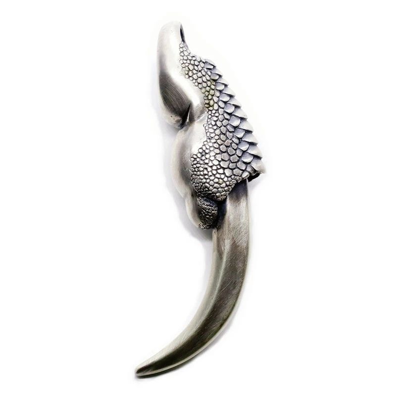 Self Defense Carved Claw Necklace Pendant for Backpack EDC Decoration