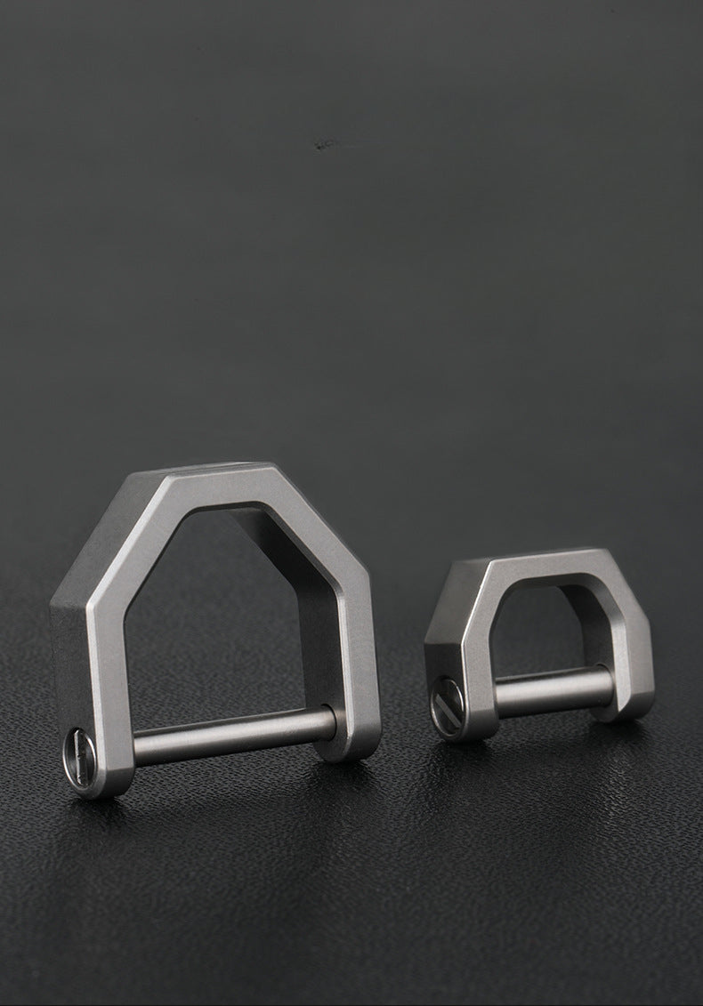 Outdoor Titanium Keychain with Horseshoe D-Lock Buckle