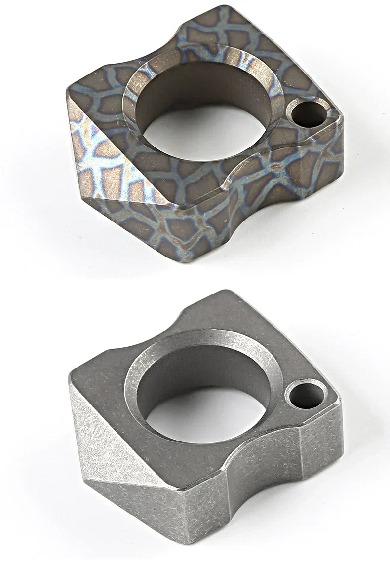 TitanSurvivor Knuckle Duster for Survival and Escape