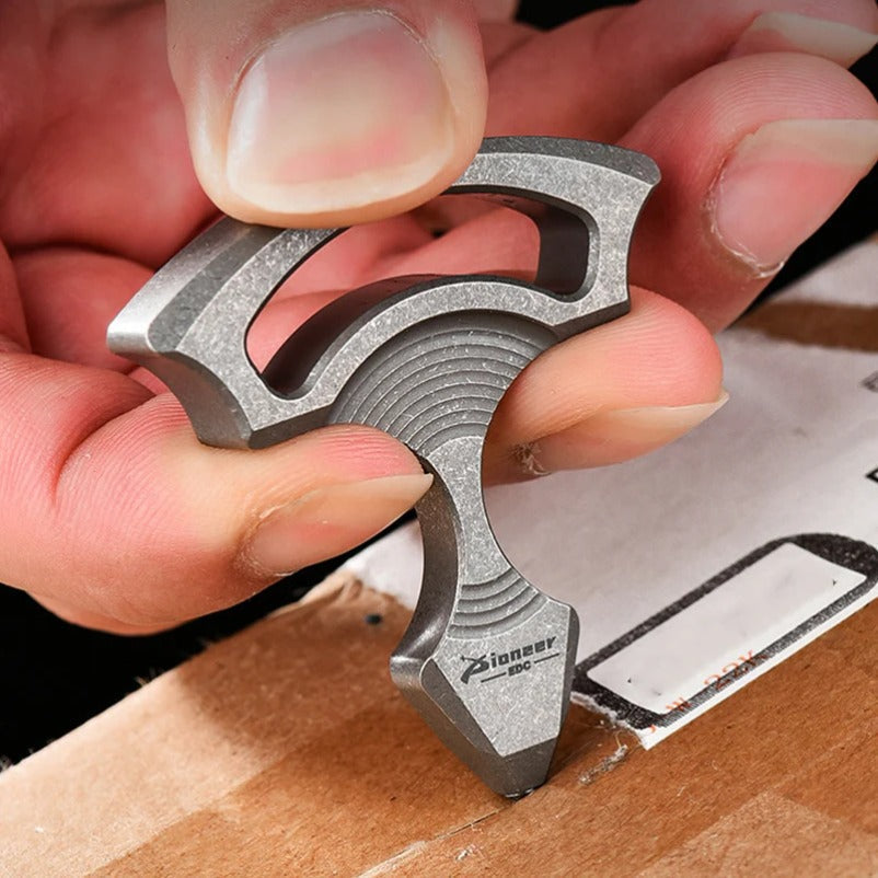 Titanium Alloy Emergency Shatter Key for Quick Window Breakage