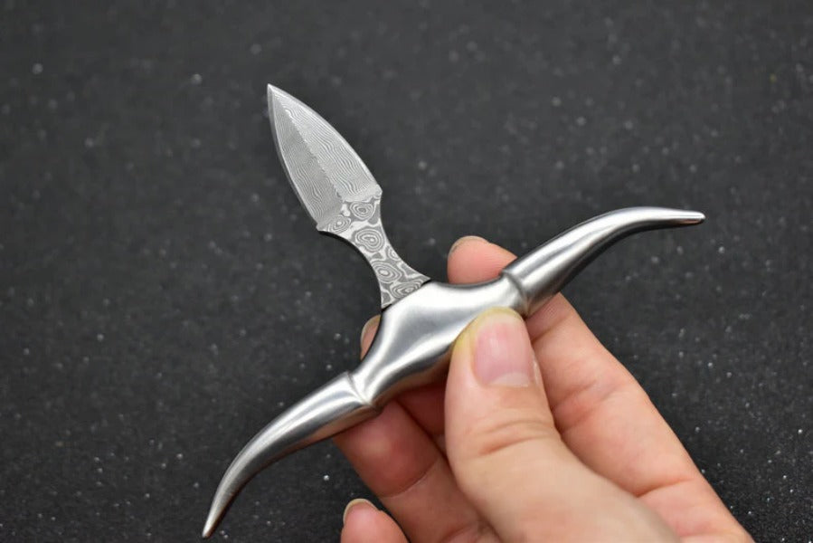 Spiked Damascus Steel Bullhead Knife for Collectors