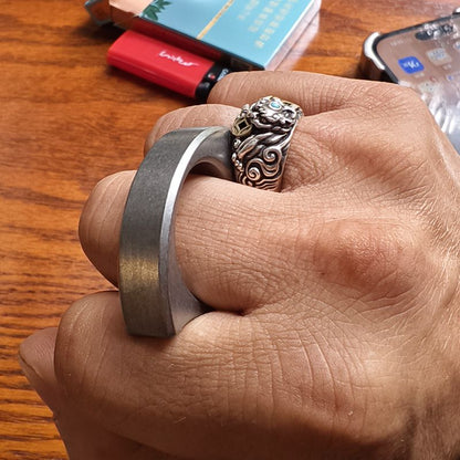 Mini Knuckle Duster for Everyday Carry and Self-Defense