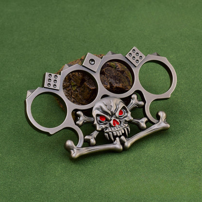 Skull Shaped Dice Knuckle Duster for Enhanced Grip