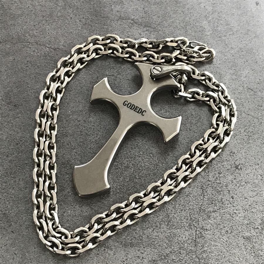 GODEDC Titanium Tactical Cross Knuckle Necklace Stylish Defense Gear