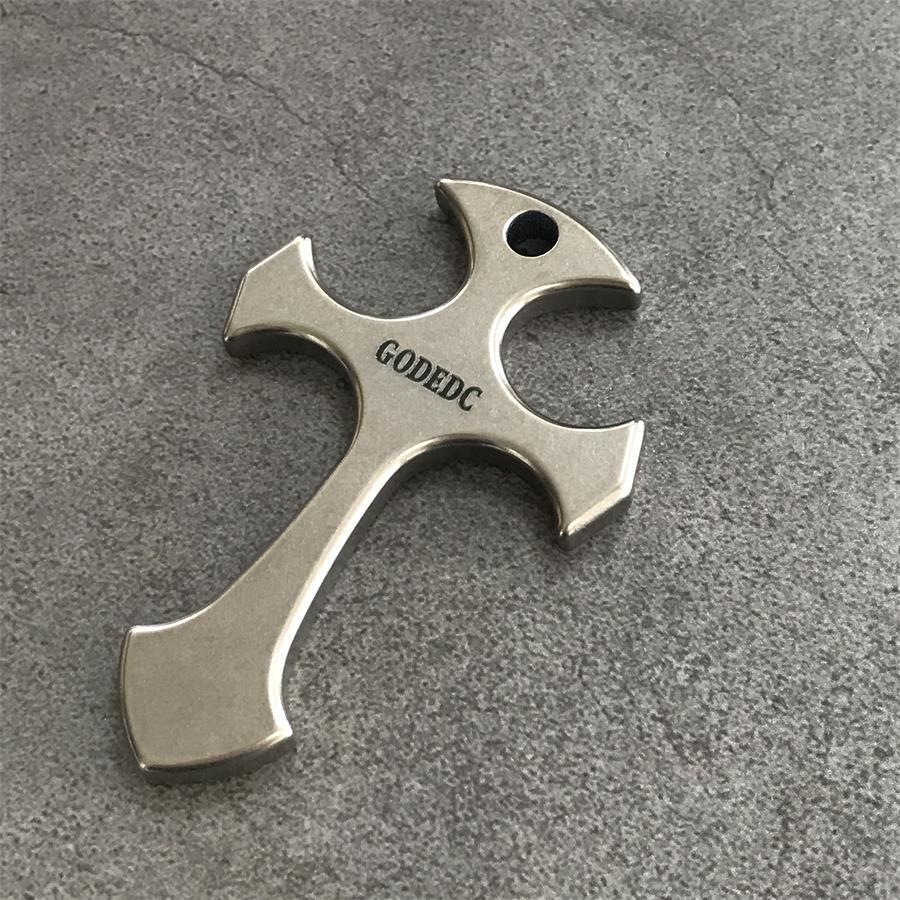 GODEDC Titanium Tactical Cross Knuckle Necklace Stylish Defense Gear