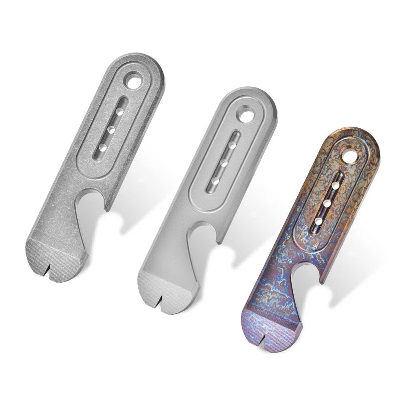 Outdoor Titanium Alloy EDC Pry Bar Crowbar Keychain for Versatile Survival Tasks