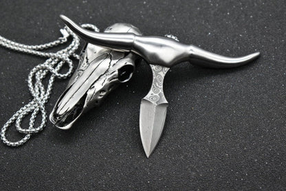 Spiked Damascus Steel Bullhead Knife for Collectors