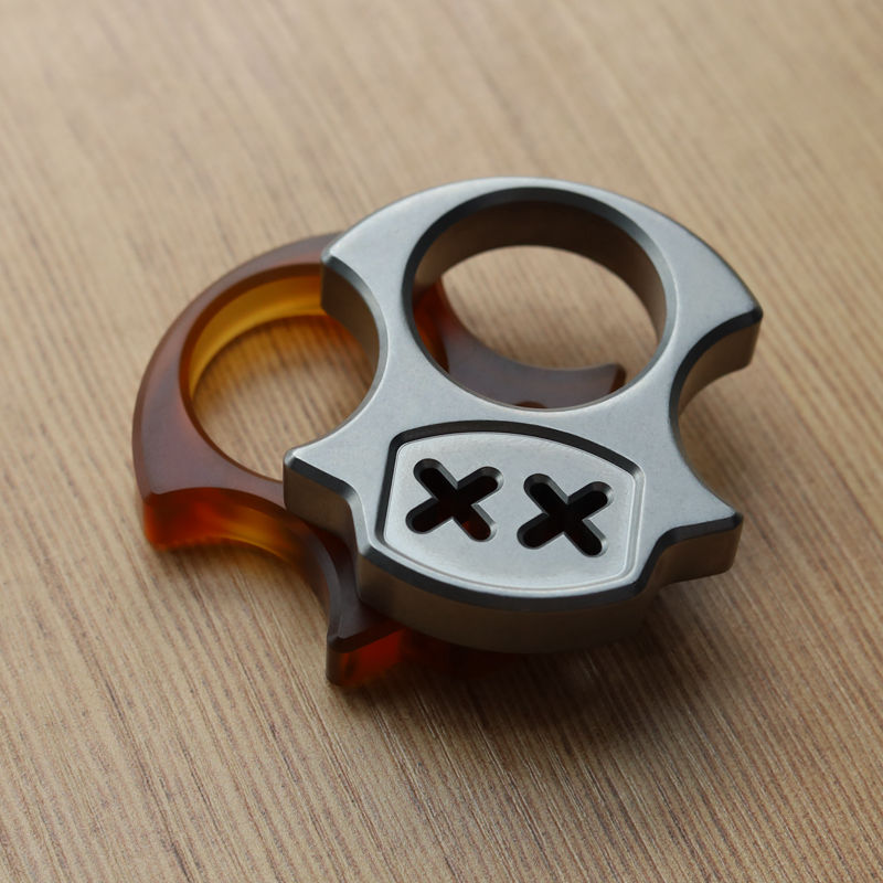 Mini Knuckle Duster for Everyday Carry and Self-Defense