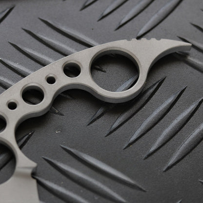 Titanium EDC Claw Knuckle Duster Defenser