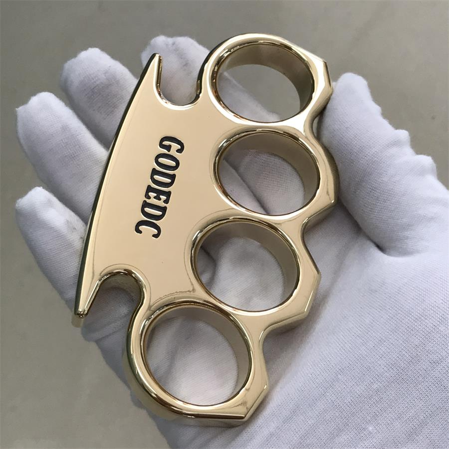 Mirror-Finished Classic Brass Fist Protector