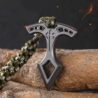Protective Knuckle Duster for Outdoor Self-defense and Emergency Window Breaking