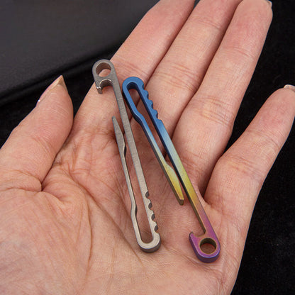 SwiftClip Titanium Key Ring for Efficient Car Key Storage