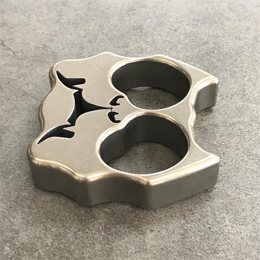 Premium TC21 Titanium Alloy Dog-Shaped Knuckle Duste