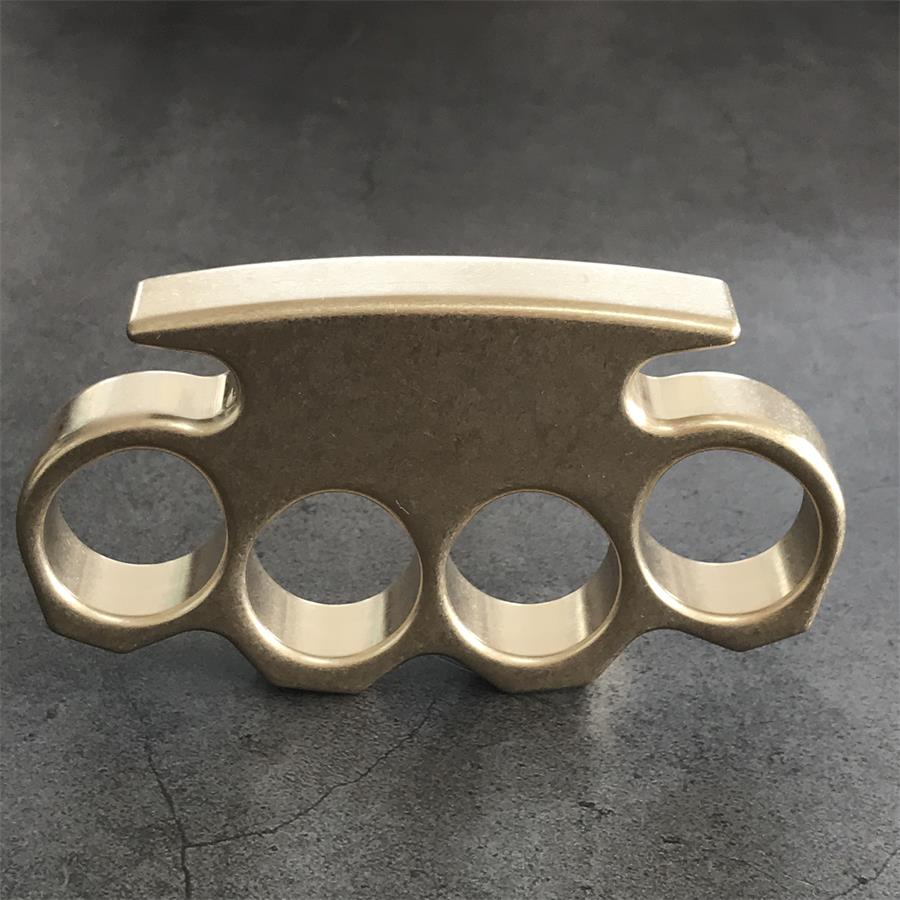 The KING Classic Design Stonewashed Brass Knuckle Duster