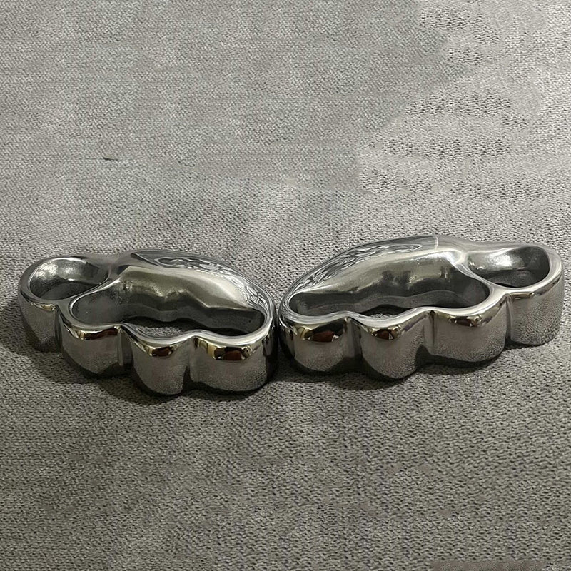Steel Knuckle Duster Designed for Strength and Style