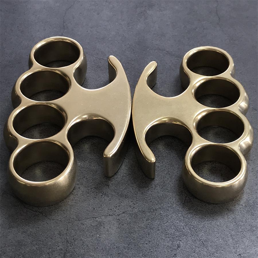 Timeless Style Stonewashed Brass Knuckle Duster