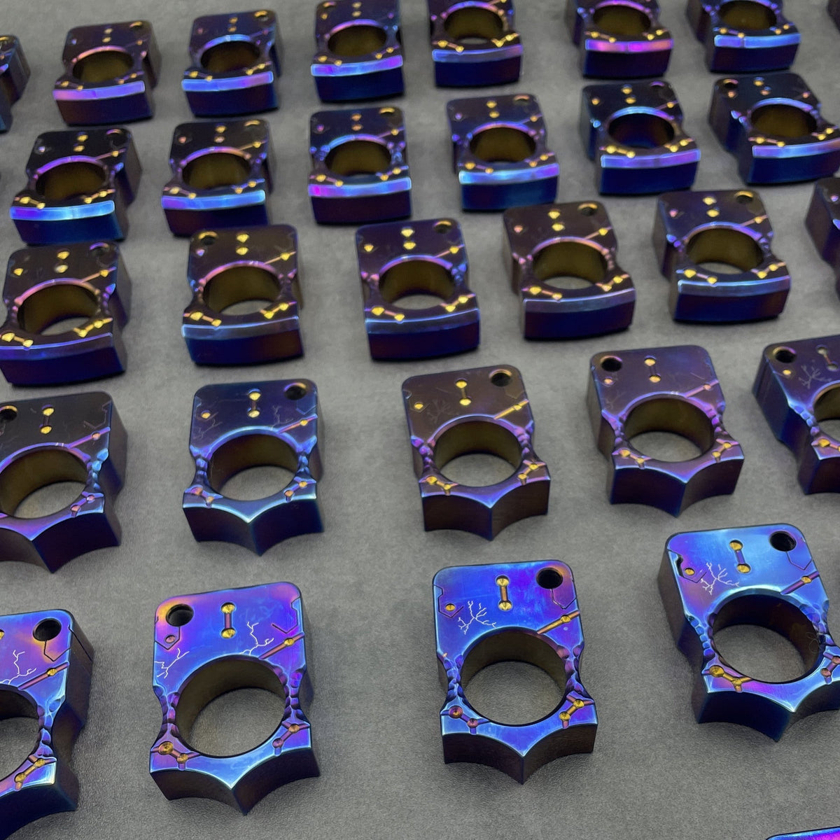 Titanium Knuckle Duster Starlight EDC MultiTool