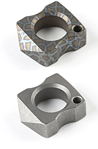 TitanSurvivor Knuckle Duster for Survival and Escape