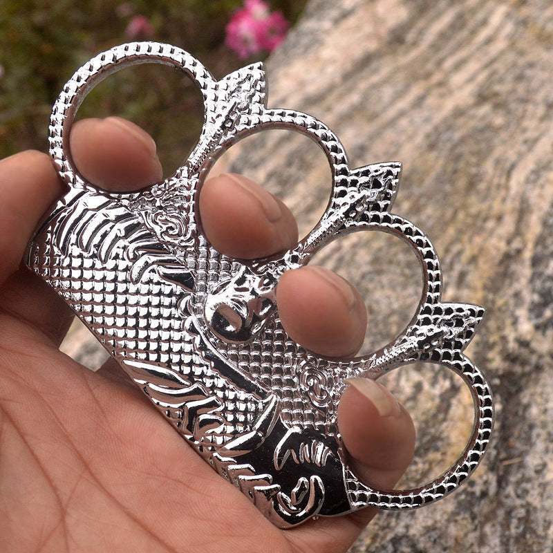 Neptune-Inspired Knuckle Duster for Travel Safety and Protection