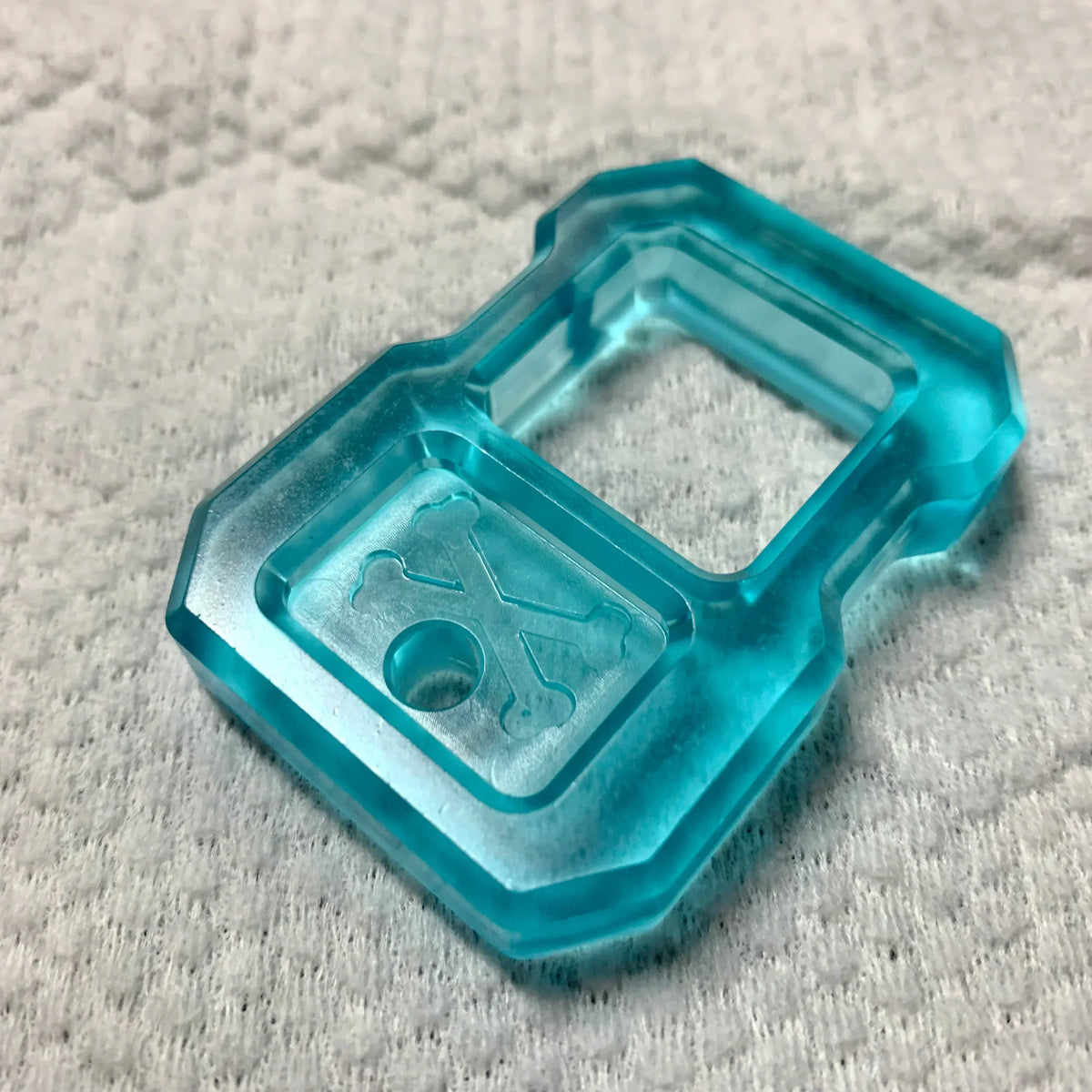 Resin Keychain with EDC Knuckle Duster Design