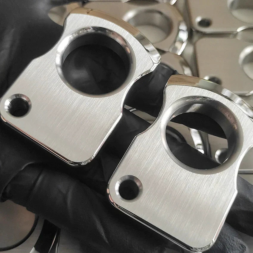 Single Finger Knuckle Duster Camp EDC Night Runner