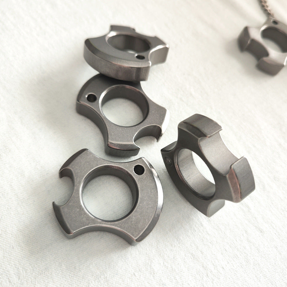 Single Finger Titanium TC21 EDC Knuckle Keychain Tool for Self Protection