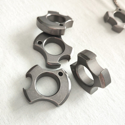 Single Finger Titanium TC21 EDC Knuckle Keychain Tool for Self Protection