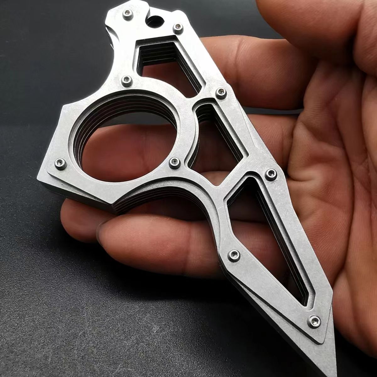 Stainless Steel Single Finger Knuckle Duster for Outdoor Self Defense and Emergency Use