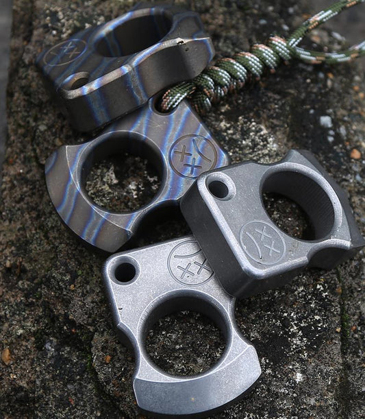 Titanium Knuckle Duster with Multiple Styles for Self Defense and Window Breaking