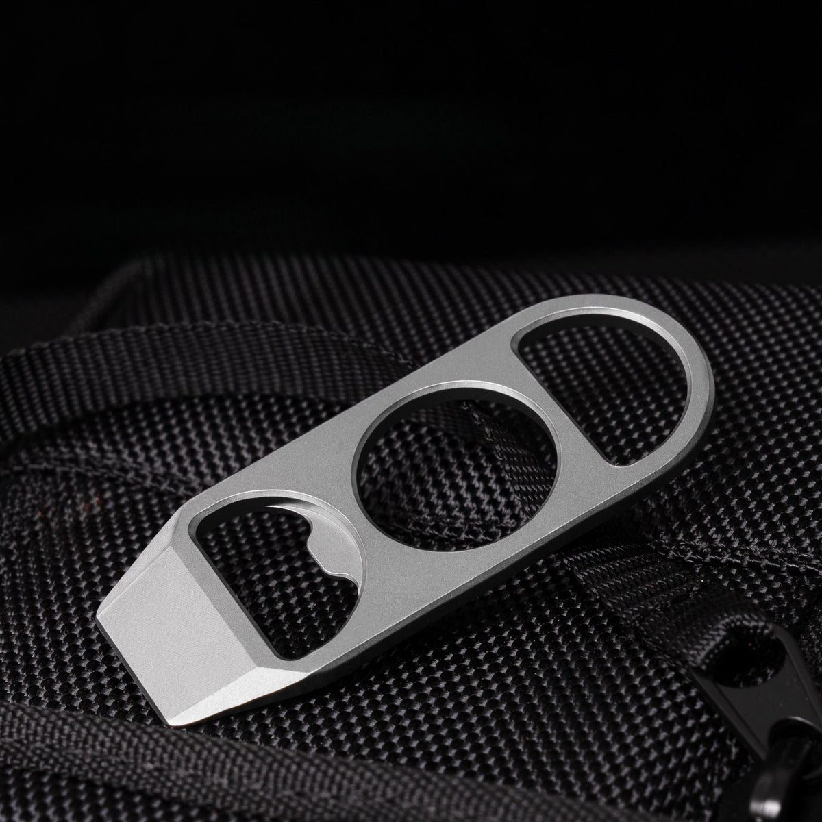 Titanium EDC Pry Bar and Bottle Opener Keychain with Mini Knuckle Tool