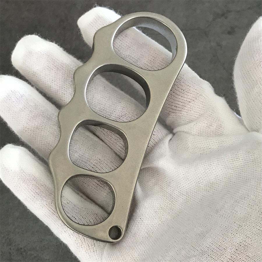 Precision Crafted Titanium Pea Knuckle Duster for Everyday Carry