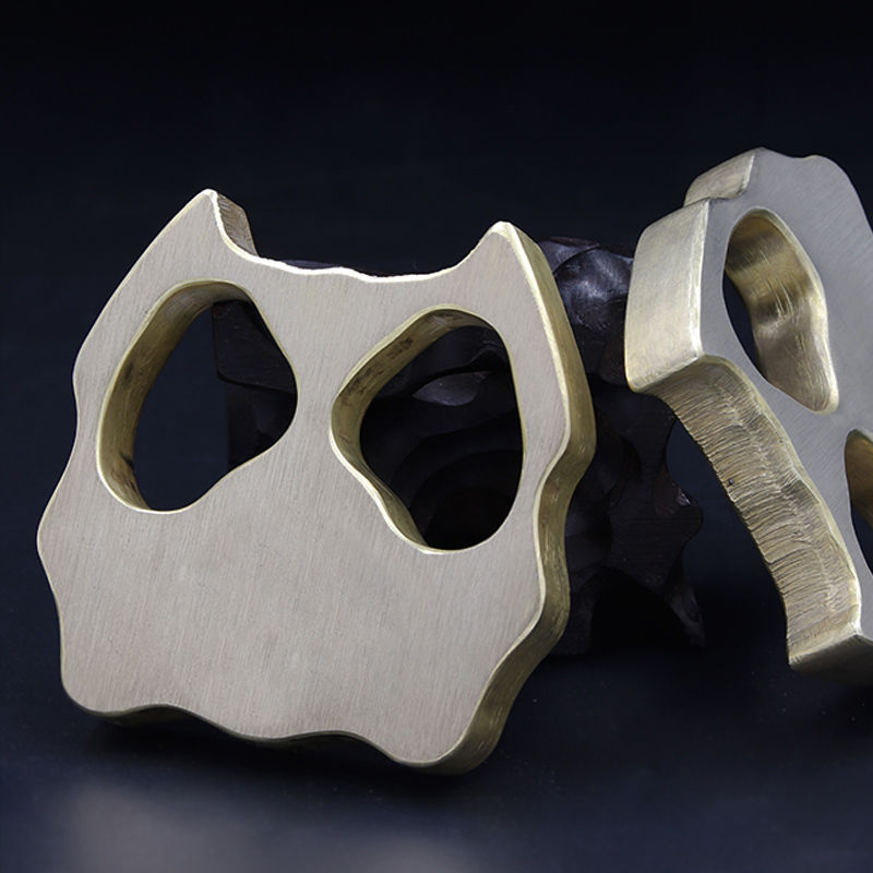 Pet Guard Knuckle Duster Multi-Function Dust Defense Tool
