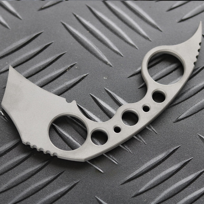 Titanium EDC Claw Knuckle Duster Defenser