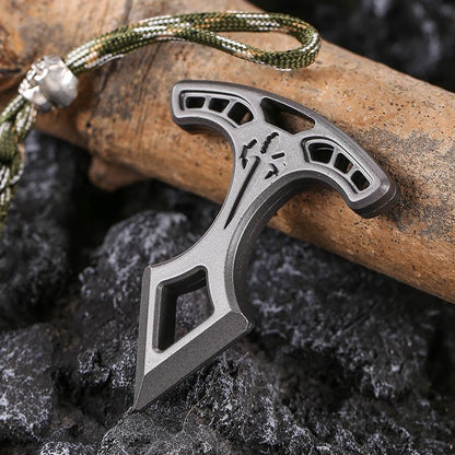 Protective Knuckle Duster for Outdoor Self-defense and Emergency Window Breaking