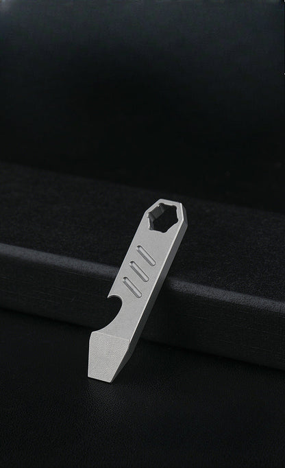 Compact TC4 Titanium Pry Tool with Key Tag Outdoor Survival Functionality