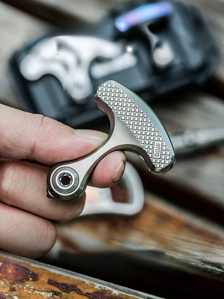 Titanium Sailor Knuckle Duster Push Poker EDC Tool