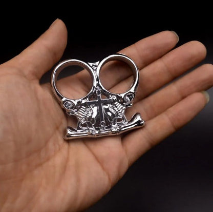 Brass Chaos Knuckle Duster Compact Two-Finger Tool