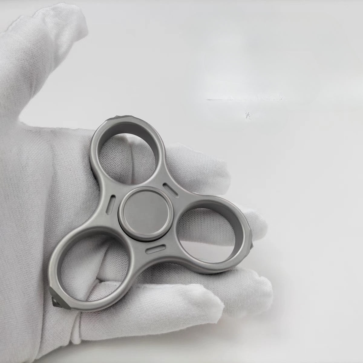 Titanium Knuckle Duster EDC Spin Tool Defender