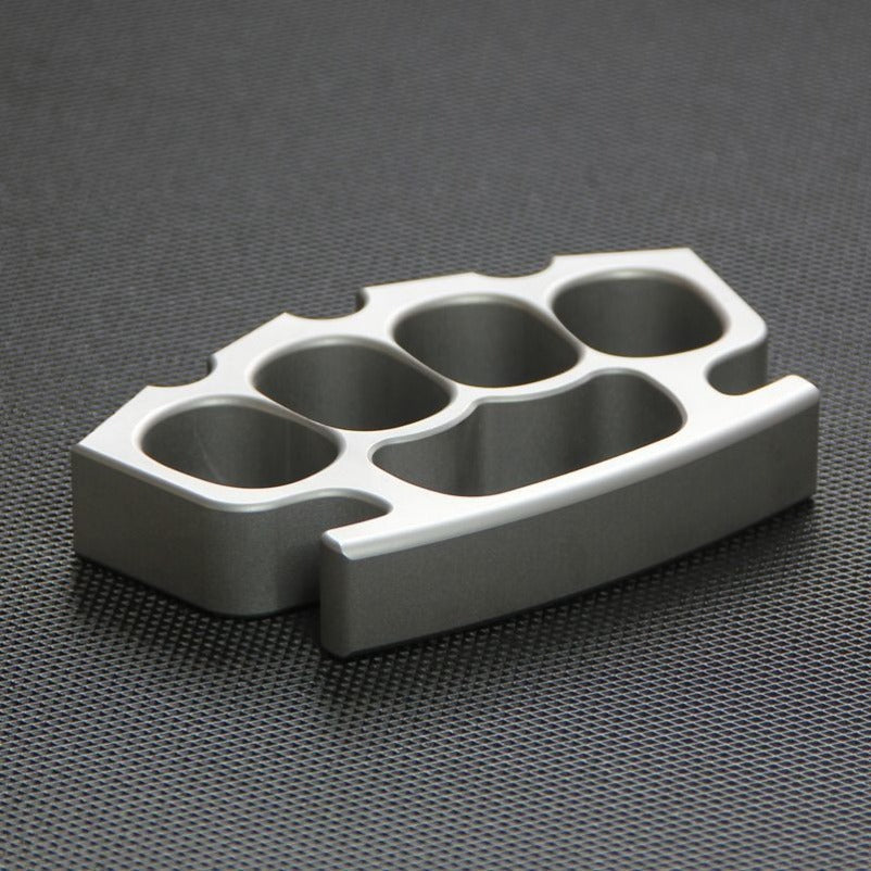 SteelGuard EDC Tool with Knuckle Duster and Window Breaker for Emergency Situations