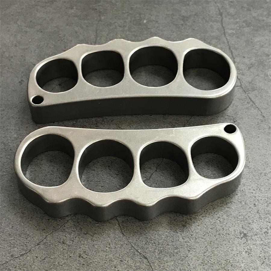 Precision Crafted Titanium Pea Knuckle Duster for Everyday Carry