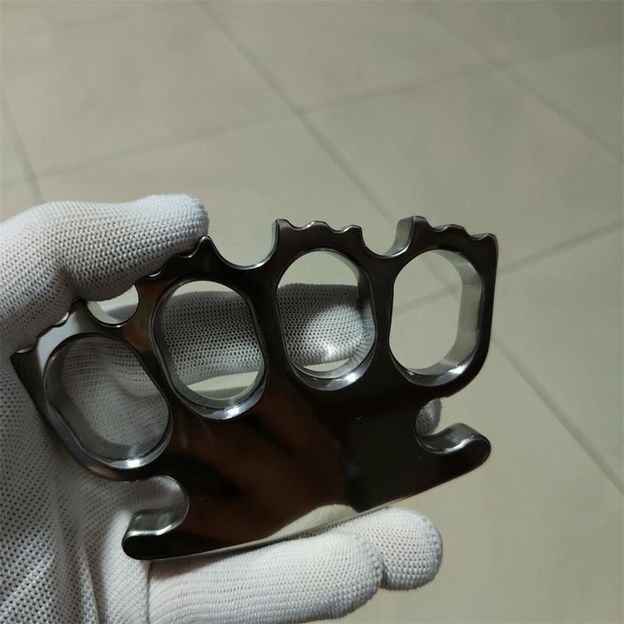 EDC Titanium Knuckle Duster for Personal Protection and Window Breaking