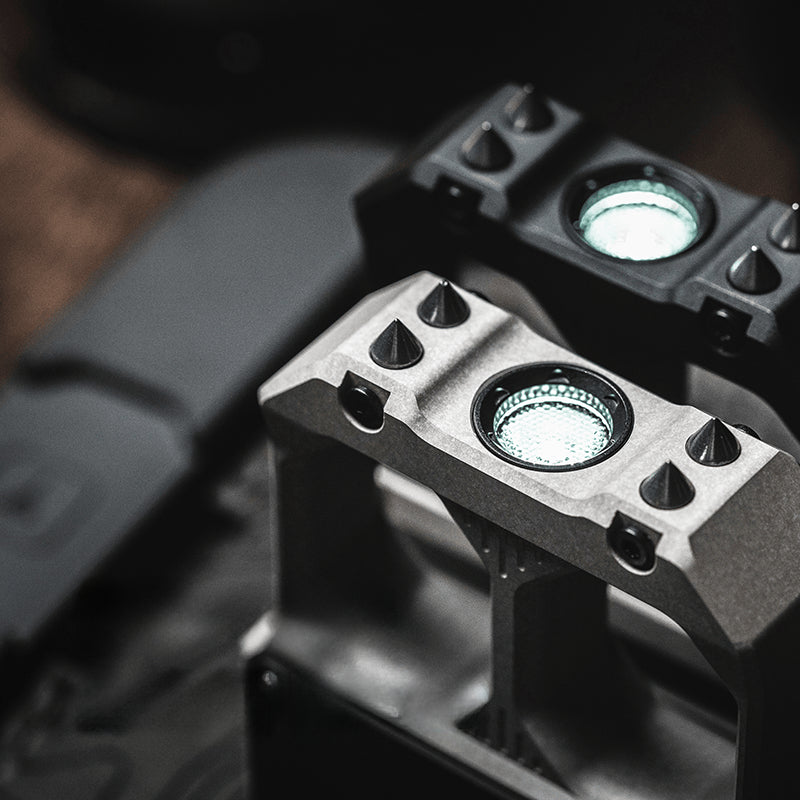 Aluminum Sci-Fi Knuckle Duster Tactical Finger Light Tool